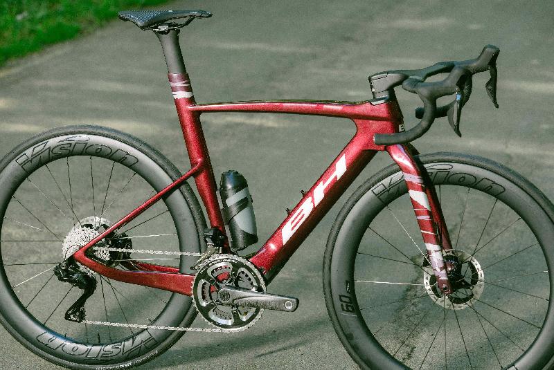 Elektrokolo bh 3310 iaerolight pro 1 9 ec196 barva dark red   white   rose 6