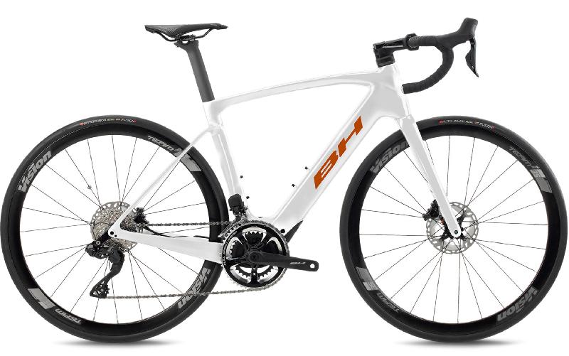 BH iRS1 CARBON 1.5 EC156 barva WHITE / ORANGE 2026 kola 28 baterie 17,5 Ah