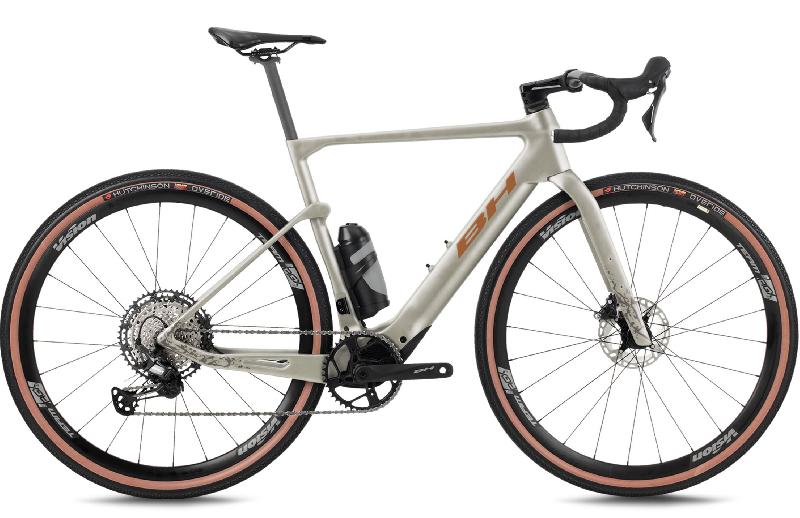 BH iGRAVELX CARBON 2.7 EC276 barva SILVER / ORANGE 2026 kola 28 baterie 16,66 Ah