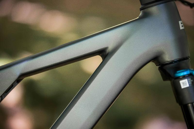 Elektrokolo bh 3513 ilynx+ sl trail 8 0 es806 barva white   dark brown 7