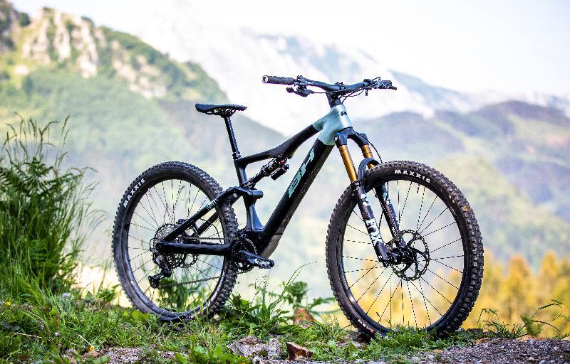 Elektrokolo bh 4194 ilynx trail 8 0 ec805 barva black silver   predvadeci kolo c 29 1