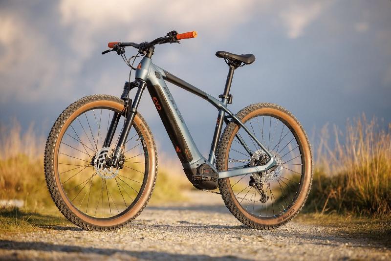 Elektrokolo bulls 3586 copperhead evo 2 barva pro blue mat 1