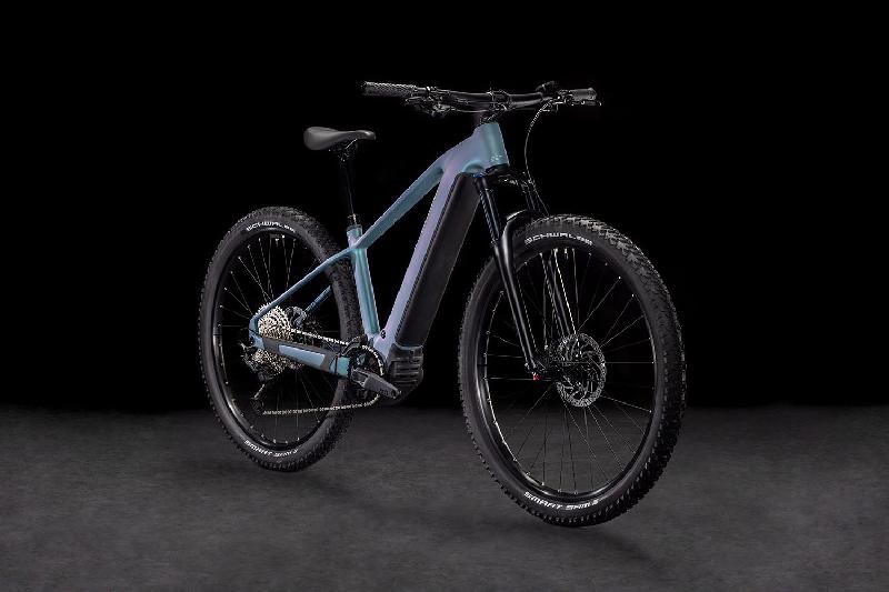 Elektrokolo cube 3557 reaction hybrid pro 800 barva smaragdgrey n prism 1