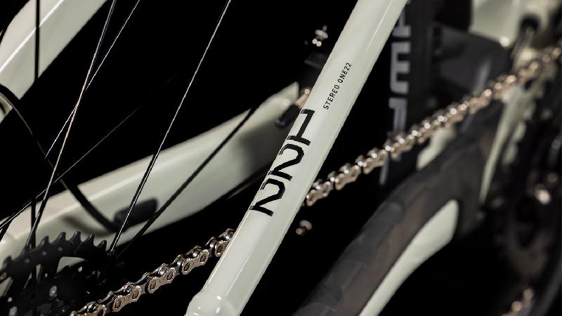 Elektrokolo cube 3563 stereo hybrid one22 pro 800 barva desertstone n black 5