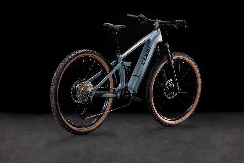 Elektrokolo cube 3567 stereo hybrid one22 race 800 barva smaragdgrey n black 1