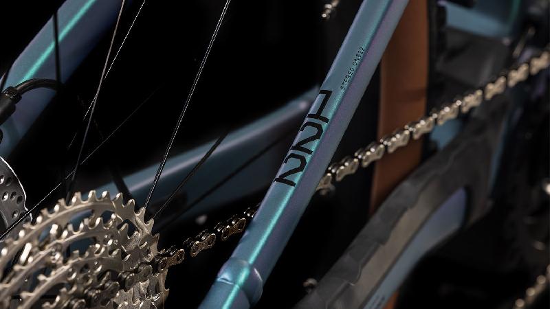 Elektrokolo cube 3567 stereo hybrid one22 race 800 barva smaragdgrey n black 5