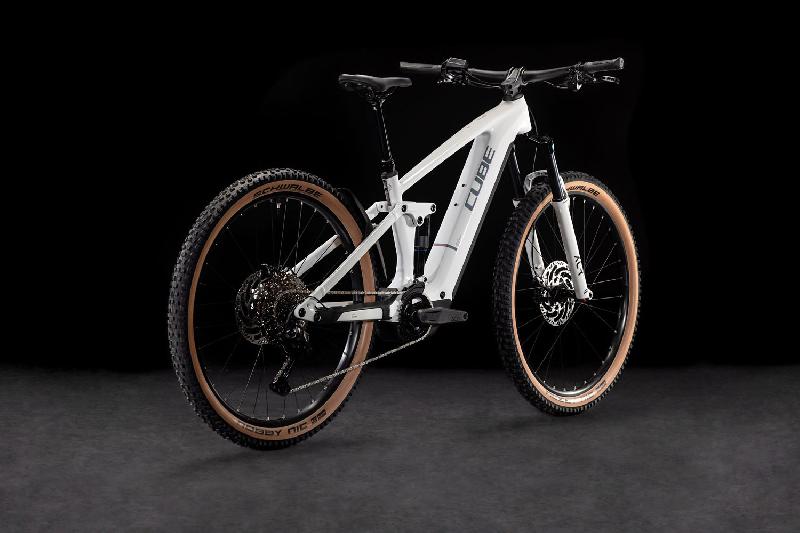 Elektrokolo cube 3572 stereo hybrid one44 pro 800 barva cotton n switch 1