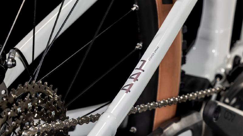 Elektrokolo cube 3572 stereo hybrid one44 pro 800 barva cotton n switch 2