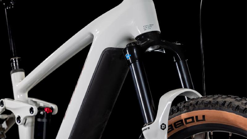 Elektrokolo cube 3572 stereo hybrid one44 pro 800 barva cotton n switch 3