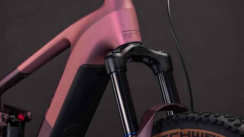 Elektrokolo cube 3578 stereo hybrid one44 pro 800 barva shiftblush n raisin 1