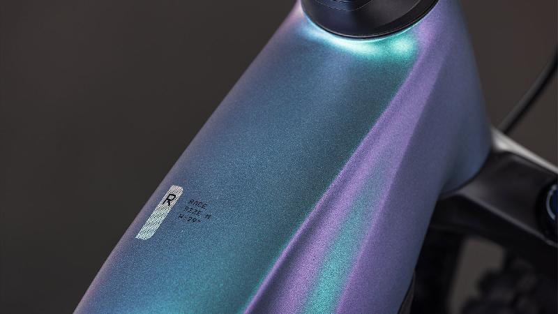 Elektrokolo cube 3693 reaction hybrid race 800 barva polarlight n prism 3