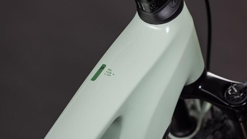 Elektrokolo cube 3694 stereo hybrid one22 pro 800 barva desertstone n black 1