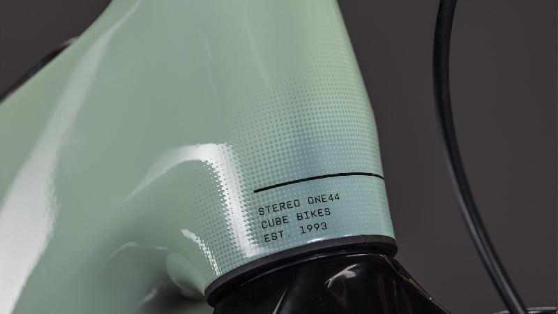 Elektrokolo cube 3709 stereo hybrid one44 hpc race 800 barva driedherbs n black 3