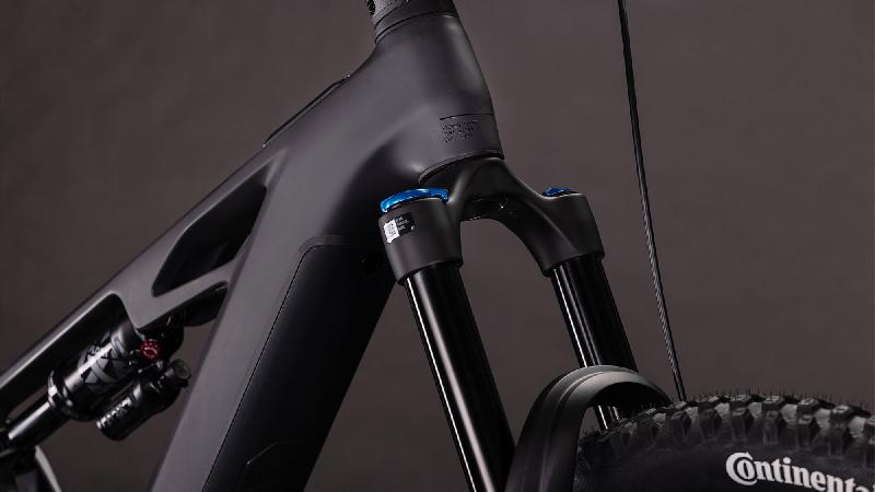 Elektrokolo cube 3716 stereo hybrid one77 hpc slx 800 barva blackline 2