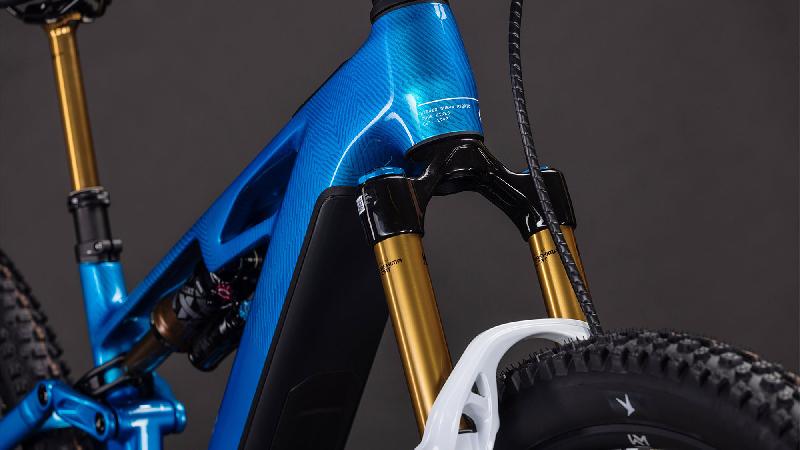 Elektrokolo cube 3723 stereo hybrid one44 hpc at 800 barva actionteam 3