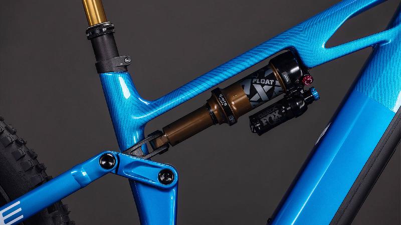 Elektrokolo cube 3723 stereo hybrid one44 hpc at 800 barva carbon n gold 4