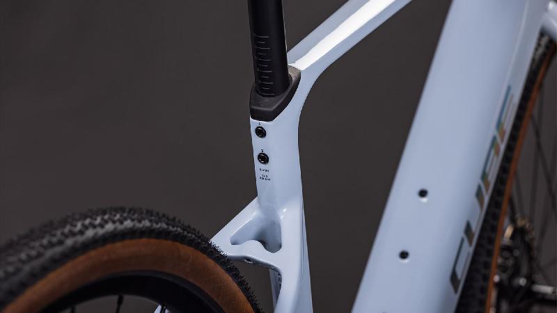 Elektrokolo cube 3724 nuroad hybrid c:62 slx 400x barva iceblue n prism 3