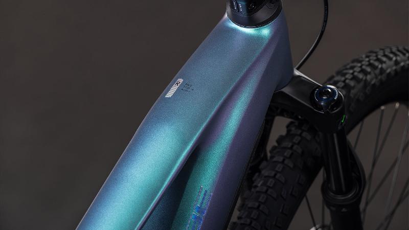 Elektrokolo cube 3790 reaction hybrid race 800 barva polarlight n prism 6