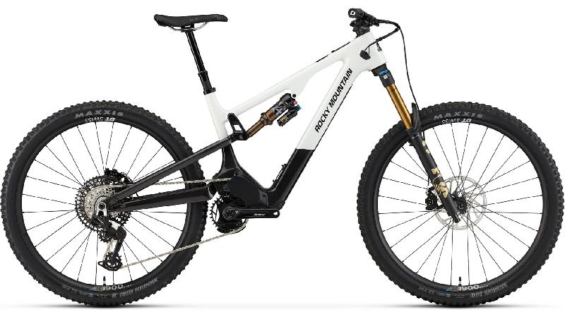 ROCKY MOUNTAIN INSTINCT POWERPLAY SL CARBON 70 C2 barva WHITE / BLACK 2026 kola 29 baterie 10 Ah