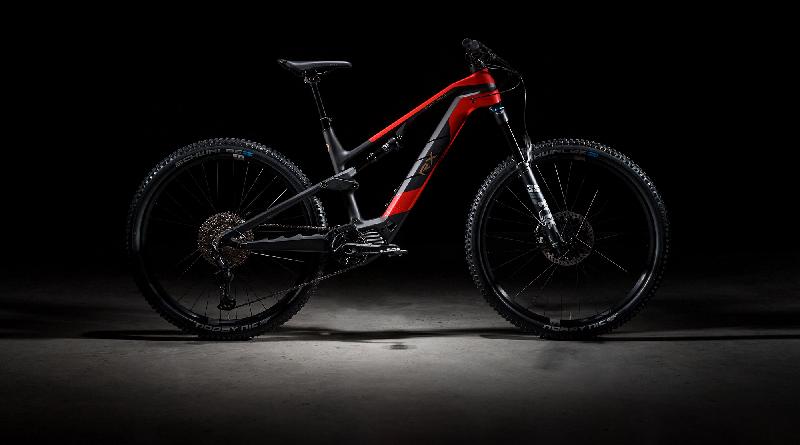 Elektrokolo rotwild 3630 r x375 core barva red metallic 2