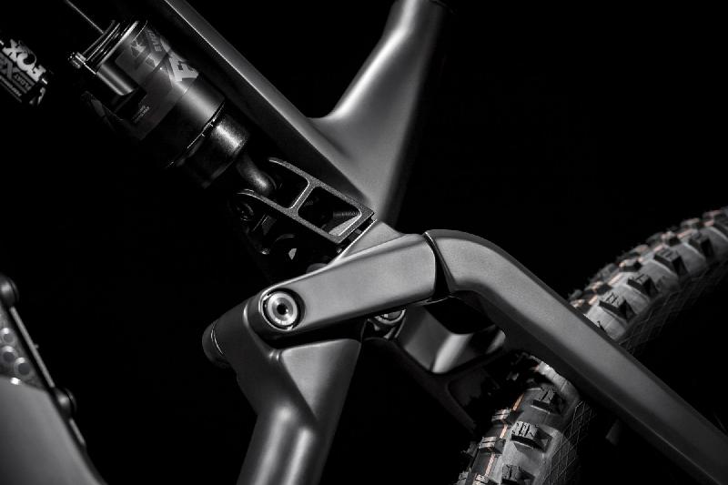 Elektrokolo rotwild 3634 r x735 core barva black metallic 7