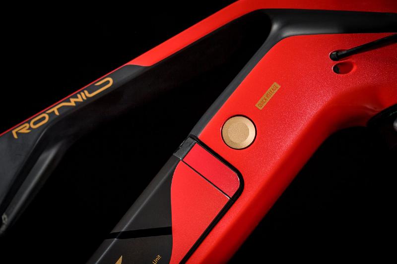 Elektrokolo rotwild 3635 r x735 pro barva red metallic 2